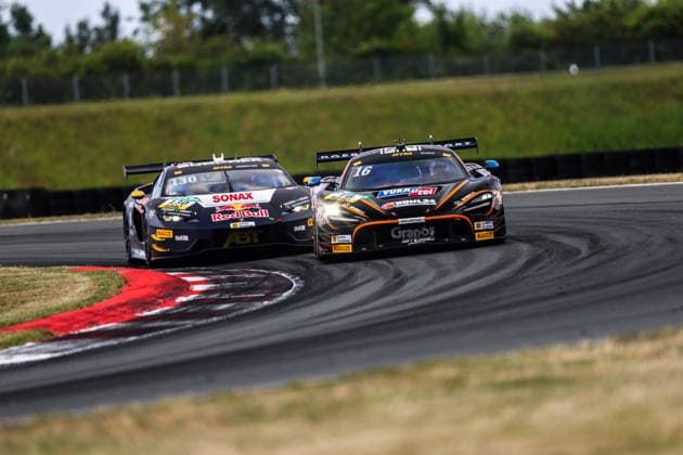 DTM, 9. + 10. Rennen Oschersleben 2026 16 McLaren 720S GT3 Evo, Dörr Motorsport: Timo Glock, 130 Lamborghini Temerario GT3, ABT Sportsline: Luca Engstler - picture by Gruppe C Photography Oschersleben Oschersleben Sachsen-Anhalt Germany Copyright: xGruppexCxPhotographyx