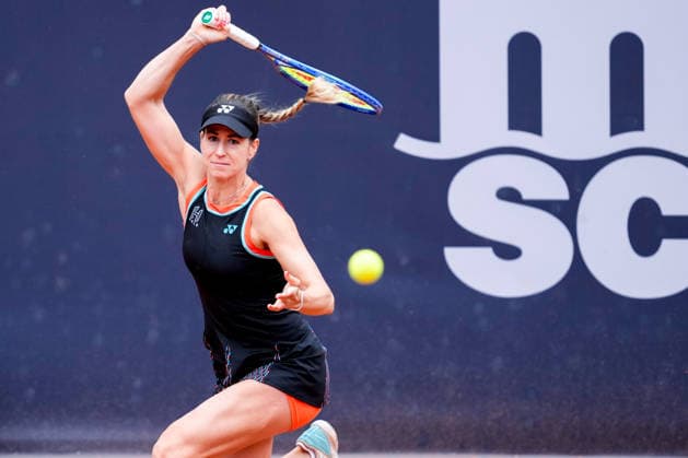 MSC Hamburg Ladies Open - Day 5 Fourth seed Anna Bondar of Hungary is in action during her quarterfinal match against Alina Charaeva of Armenia at the 2026 MSC Hamburg Ladies Open women s tennis tournament at Am Rothenbaum in Hamburg, Germany. Hamburg Hamburg Germany  Copyright: xOwenxHammondx originalFilename:hammond-2026msch260724_npX6N.jpg