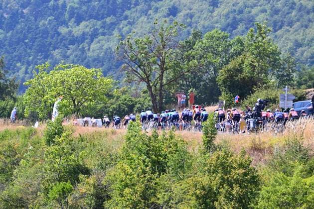 Tour de France 2026 Stage 19 ALPE D HUEZ, FRANCE - JULY 24 : illustration picture peloton during stage 19 of the 113rd edition of Tour de France an UCI World Tour 2.UWT cycling road race stage for Men Elite of 128 km with start in Gap and finish in Alpe d Huez on July 24, 2026 in Alpe d Huez, France, 24 07 2026 ( Motordriver Kurt Vandenborre - Alpe d Huez France  Copyright: xGvgx