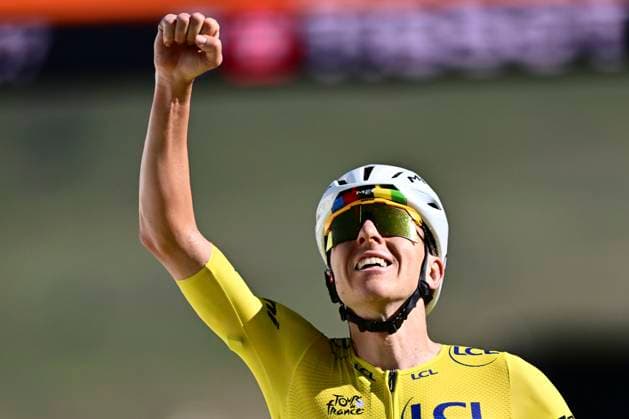 Tour de France 2026 Stage 19 ALPE D HUEZ, FRANCE - JULY 24 : Pogacar Tadej (SLO) of UAE Team Emirates - XRG wins during stage 19 of the 113rd edition of Tour de France an UCI World Tour 2.UWT cycling road race stage for Men Elite of 128 km with start in Gap and finish in Alpe d Huez on July 24, 2026 in Alpe d Huez, France, 24 07 2026 ( Motordriver Kurt Vandenborre - Alpe d Huez France  Copyright: xPeterxDexVoechtx