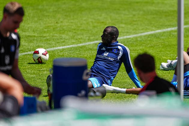 Jean-Luc DompÃ (Hamburger SV, 07) AUT, Training Hamburger SV, Fussball, 1. Bundesliga, Saison 2026 2027, 24.07.2026 AUT, Training Hamburger SV, Fussball, 1. Bundesliga, Saison 2026 2027, 24.07.2026 Oberlängenfeld *** Jean Luc Dompo Hamburger SV, July 7, 2026, Hamburger SV Training, Soccer, Bundesliga 1, 2026–2027 Season, July 24, 2026, Austria, Hamburger SV Training, Soccer, Bundesliga 1, 2026–2027 Season, July 24, 2026, Oberlängenfeld Copyright: xEibner-Pressefoto MarcelxvonxFehrnx EP_MFN