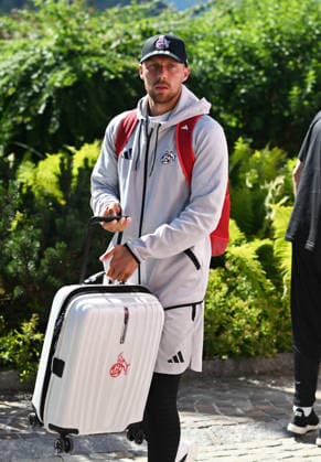 24.07.2026, xophax, Fussball 1.Bundesliga, 1.FC Koeln Trainingslager . Ankunft in Kitzbühel. Marvin Schwäbe ( 1.FC Köln ) Kitzbühel *** July 24, 2026, xophax, Soccer, Bundesliga 1, 1. FC Köln Training Camp, Arrival in Kitzbühel, Marvin Schwäbe, 1. FC Köln, Kitzbühel