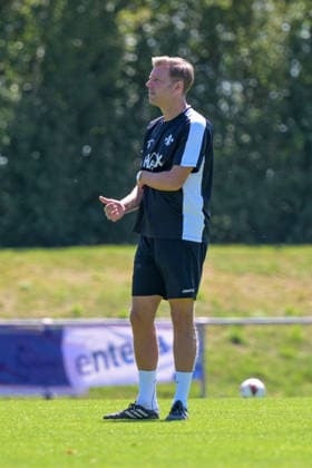 24.07.2026, Bad Wörishofen, Deutschland. 2. Bundesliga: Der SV Darmstadt 98 absolviert das Abschlusstraining im Sommertrainingslager vor dem Testspiel. Cheftrainer Florian Kohfeldt (SV Darmstadt 98) *** July 24, 2026, Bad Wörishofen, Germany, 2. Bundesliga: SV Darmstadt 98 completes its final training session at summer training camp ahead of the exhibition match. Head Coach Florian Kohfeldt, SV Darmstadt 98