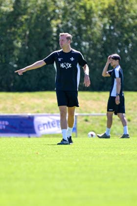 24.07.2026, Bad Wörishofen, Deutschland. 2. Bundesliga: Der SV Darmstadt 98 absolviert das Abschlusstraining im Sommertrainingslager vor dem Testspiel. Cheftrainer Florian Kohfeldt (SV Darmstadt 98) *** July 24, 2026, Bad Wörishofen, Germany, 2. Bundesliga: SV Darmstadt 98 completes its final training session at summer training camp ahead of the exhibition match. Head Coach Florian Kohfeldt, SV Darmstadt 98