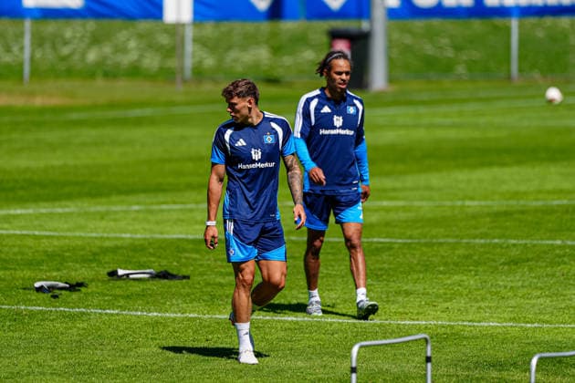 Nicolai Remberg (Hamburger SV, 21), Yussuf Poulsen (Hamburger SV, 15) AUT, Training Hamburger SV, Fussball, 1. Bundesliga, Saison 2026 2027, 24.07.2026 AUT, Training Hamburger SV, Fussball, 1. Bundesliga, Saison 2026 2027, 24.07.2026 Oberlängenfeld *** Nicolai Remberg, Hamburger SV, 21; Yussuf Poulsen, Hamburger SV, 15; AUT, Hamburger SV training, soccer, Bundesliga 1, 2026–2027 season, July 24, 2026 AUT, Hamburg SV training, soccer, Bundesliga 1, 2026–2027 season, July 24, 2026 Oberlängenfeld Copyright: xEibner-Pressefoto MarcelxvonxFehrnx EP_MFN