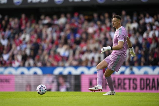 Rosenborg - Manchester United, ManU treningskamp 2026. Trondheim 20260724. Manchester Uniteds keeper Radek Vitek under treningskampen i fotball mellom Rosenborg og Manchester United pa Lerkendal stadion. Foto: Ole Martin Wold NTB Trondheim Norge EDITORIAL USE ONLY. RESTRICTED USE FOR BETTING COMPANIES Ref:_SPOoLc6CdSX9DY.jpg *** Rosenborg vs. Manchester United, friendly match 2026 Trondheim 20260724 Manchester United goalkeeper Radek Vitek during the soccer friendly between Rosenborg and Manchester United at Lerkendal Stadium Photo: Ole Martin Wold, NTB, Trondheim, Norway EDITORIAL USE ONLY RESTRICTED USE FOR BETTING COMCOMPANIES  Copyright: xOlexMartinxWoldx xNTBx