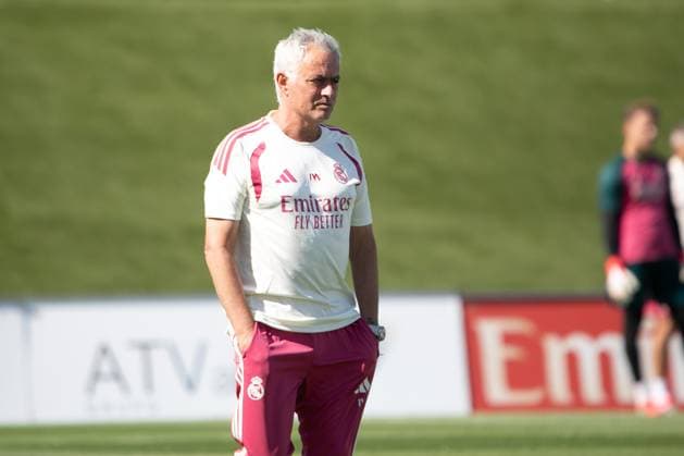July 24, 2026, Madrid, Spain: Jose Mourinho, Real Madrid s coach, seen in action during the first training session open to the press for Real Madrid C.F., alongside A.D. AlcorcoÂ³n, at the Alfredo di Sto fano Stadium in Madrid. Madrid Spain - ZUMAs197 20260724_aaa_s197_046 Copyright: xDavidxCanalesx
