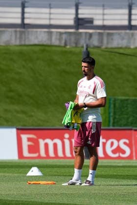 July 24, 2026, Valdebebas, Madrid, Spain: Sami Khedira looks on during the Real Madrid training session held in collaboration with A.D. Alcorcon at Alfredo Di Stefano stadium on July 24, 2026, in Valdebebas, Madrid, Spain. Valdebebas Spain - ZUMAa181 20260724_zaa_a181_018 Copyright: xDennisxAgyemanx