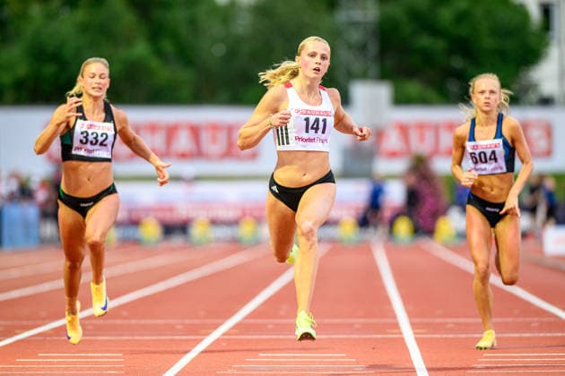 260724 Julia Henriksson, Malmö AI, Nora Lindahl, Hässelby SK,och Ludvig All, Täby IS, tävlar i damernas 100 meter under dag 1 av friidrotts-SM den 24 juli 2026 i Uppsala. *** July 24, 2026: Julia Henriksson (Malmö AI), Nora Lindahl (Hässelby SK), and Ludvig All (Täby IS) will compete in the women’s 100-meter dash on Day 1 of the Swedish Track and Field Championships in Uppsala on July 24, 2026.  Copyright: ARONxBROMAN BB260724AM080