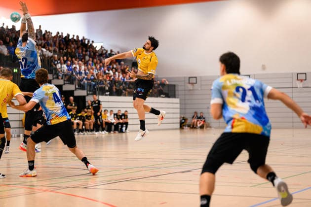 Savvas Savvas (HSC 2000 Coburg, 10), Justin Kurch (ThSV Eisenach, 52), Stephan Seitz (ThSV Eisenach, 44), Moritz Ende (ThSV Eisenach, 21) GER, ThSV Eisenach gegen HSC 2000 Coburg, 1. Opel Handballbundesliga, Handball, Testspiel, Saison 2026 2027, 24.07.2026 GER, ThSV Eisenach gegen HSC 2000 Coburg, 1. Opel Handballbundesliga, Handball, Testspiel, Saison 2026 2027, 24.07.2026 Meiningen *** Savvas Savvas, HSC 2000 Coburg, 10; Justin Kurch, ThSV Eisenach, 52; Stephan Seitz, ThSV Eisenach, 44; Moritz Ende, ThSV Eisenach, 21 GER, ThSV Eisenach vs. HSC 2000 Coburg, 1st Opel Handball Bundesliga, Handball, Friendly, 2026–2027 Season, July 24, 2026 GER, ThSV Eisenach vs. HSC 2000 Coburg, 1st Opel Handball Bundesliga, Handball, Friendly Match, 2026–2027 Season, July 24, 2026, Meiningen Copyright: xMartinxHerbstx
