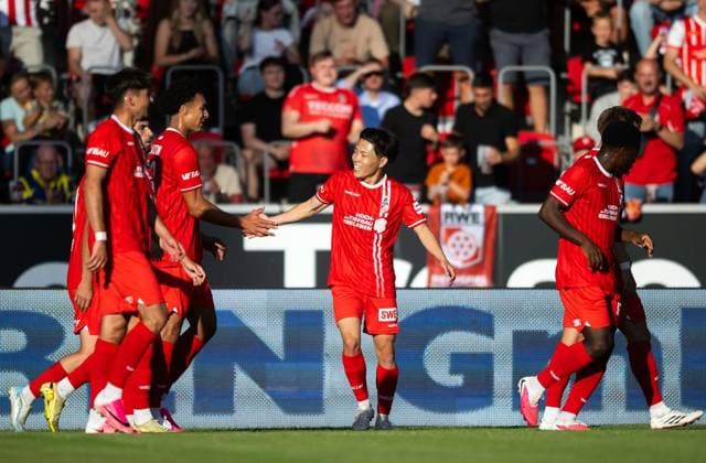 FUSSBALL REGIONALLIGA NORDOST - SAISON 2026-2027 - 1. SPIELTAG FC ROT WEISS ERFURT - BFC DYNAMO ** NUR FÜR REDAKTIONELLE ZWECKE ** EDITORIAL USE ONLY **<p>24 07 2026-Erfurt: Fussball Regionalliga Nordost 1. Spieltag Saison 2026-2027 Steigerwaldstadion FC Rot Weiss Erfurt - BFC Dynamo im Foto: Hinata Gonda 34 (FC Rot-Weiß Erfurt) jubelt nach dem Treffer zum 2:0 für Erfurt ( Deutschland Thueringen Erfurt Copyright: SaschaxFromm *** SOCCER REGIONAL LEAGUE NORTHEAST 2026–2027 SEASON, MATCHDAY 1: FC ROT WEISS ERFURT vs. BFC DYNAMO ** FOR EDITORIAL PURPOSES ONLY ** EDITORIAL USE ONLY ** July 24, 2026 Erfurt Soccer Regional League Northeast Matchday 1, 2026–2027 Season Steigerwaldstadion FC Rot-Weiss Erfurt vs. BFC Dynamo (Photo: Hinata Gonda) 34 FC Rot-Weiss Erfurt celebrates after scoring the 2 0 for Erfurt, Germany, Thuringia, Erfurt. Copyright SaschaxFromm Copyright: SaschaxFromm doc86uxylm4nx410e6lemda ,EDITORIAL USE ONLY