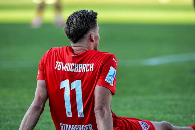 Regionalliga Bayern: TSV Schwaben Augsburg vs TSV Buchbach, Augsburg, 24.07.2026 Tobias Stoßberger (TSV Buchbach, 11) am Boden nach dem Unentschieden gegen die Schwaben , Augsburg, 24.07.2026 - 1. Spieltag der Regionalliga Bayern, TSV Schwaben Augsburg gegen TSV Buchbach, Augsburg, Rosenaustadion *** Bavarian Regional League: TSV Schwaben Augsburg vs. TSV Buchbach, Augsburg, July 24, 2026 Tobias Stoßberger TSV Buchbach, 11 down after the draw against the Schwaben, Augsburg, July 24, 2026 Matchday 1 of the Bavarian Regional League, TSV Schwaben Augsburg vs. TSV Buchbach, Augsburg, Rosenaustadion Copyright: xBEAUTIFULxSPORTS Märklx