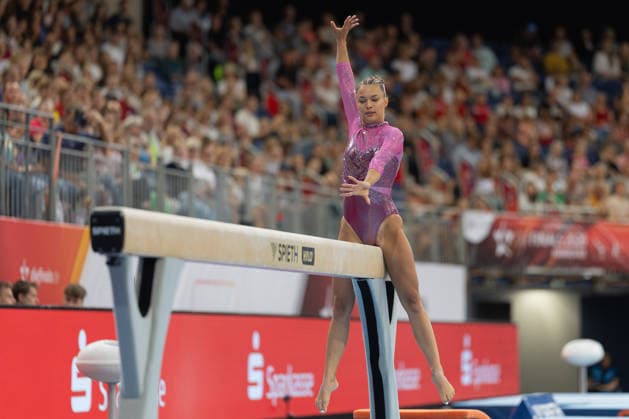 Deutsche Meisterschaften im Gerätturnen 2026, Mehrkampf Frauen Jessica Schlegel (TuG Leipzig) am Schwebebalken. Deutsche Meisterschaften im Gerätturnen, Mehrkampf Frauen, am 24. Juli 2026 in der ZAG-Arena in Hannover., Hannover Niedersachsen Deutschland ZAG Arena *** 2026 German Artistic Gymnastics Championships, Women’s All-Around: Jessica Schlegel of TuG Leipzig on the balance beam. German Artistic Gymnastics Championships, Women’s All-Around, on July 24, 2026, at the ZAG Arena in Hanover, Hanover, Lower Saxony, Germany. ZAG Arena
