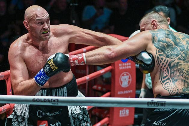 July 24, 2026, Pattaya, Chonburi, Thailand: Tyson Fury (L) and Mariusz Wach (R) trading punches during their heavyweight boxing bout. Tyson Fury defeats Mariusz Wach by corner retirement after seven rounds to win the WBC Humanitarian Belt at Max Muay Thai Stadium. Pattaya Thailand - ZUMAs197 20260724_aaa_s197_081 Copyright: xWasimxMatherx
