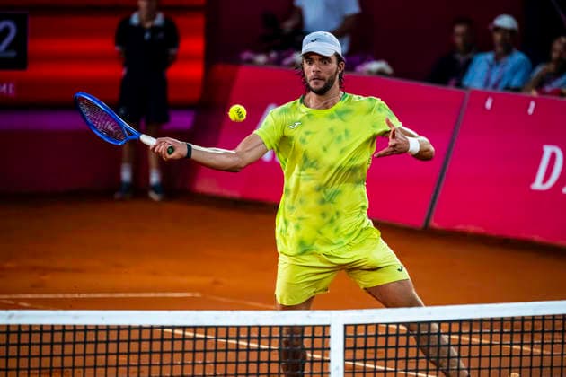 July 24, 2026, Cascais, Lisbon, Portugal: Jaime Faria during the quarter-finals round of the Millennium Estoril Open at the Estoril Tennis Club on july 24, 2026 in Estoril, Cascais, Portugal. Cascais Portugal - ZUMAr200 20260724_zsp_r200_129 Copyright: xNunoxReisinhox