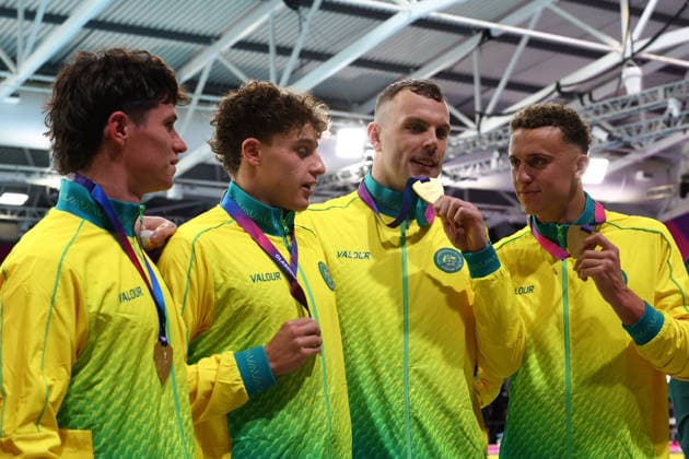 July 24, 2026, Glasgow, Scotland, Great Britain: KYLE CHALMERS, HARRISON TURNER, KAI TAYLOT and FLYNN SOUTHAM of Australia pose with their gold medals in the the Women s 4 x 100m Freestyle Relay Medal Ceremony of the Commonwealth Games Glasgow 2026 at the Tollcross International Swimming Centre in Glasgow, Scotland Glasgow Great Britain - ZUMAc179 20260724_zep_c179_582 Copyright: xMickaelxChavetx