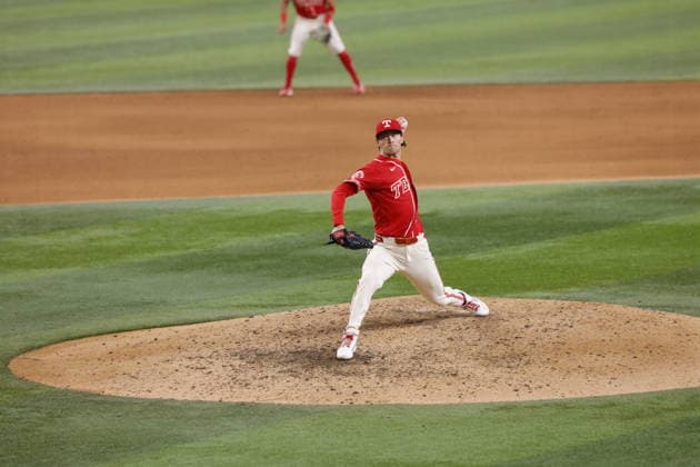 July 24, 2026, Arlington, Texas, USA: Texas Rangers pitcher JACOB LATZ (67) pitches in the ninth inning a baseball game, Friday, July 24, 2026, in Arlington, Texas. Arlington USA - ZUMAa325 20260724_zsa_a325_002 Copyright: xDavidxBalleringxIix