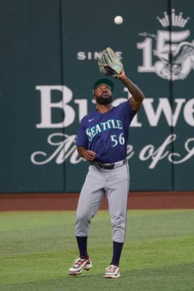 July 24, 2026, Arlington, Texas, USA: Seattle Mariners left fielder RANDY AROZARENA (56) catches a fly ball in the third inning during a baseball game, Friday, July 24, 2026, in Arlington, Texas. Arlington USA - ZUMAa325 20260724_zsa_a325_023 Copyright: xDavidxBalleringxIix