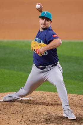 July 24, 2026, Arlington, Texas, USA: Seattle Mariners pitcher MICHAEL RUCKER (38) pitches in in the eighth inning during a baseball game, Friday, July 24, 2026, in Arlington, Texas. Arlington USA - ZUMAa325 20260724_zsa_a325_025 Copyright: xDavidxBalleringxIix