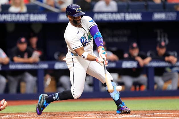 July 24, 2026, St. Petersburg, Florida, USA: Tampa Bay Rays designated hitter Yandy DoÂ­az (2) grounds into a double play during an MLB, Baseball Herren, USA game against the Cleveland Guardians on July 24, 2026 at Tropicana Field. The Rays beat the Guardians 11-3. St. Petersburg USA - ZUMAh180 20260724_zsp_h180_052 Copyright: xKimxHukarix