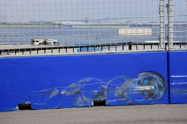 Mauerabdruck von Felipe Drugovichs Andretti Gen3 Evo Rennwagen nach seinem Unfall an der Rennstrecke, FIA Formel E Weltmeisterschaft, Saison 12, Tokio E- Prix, 25.07.2026, 2. freies Training, Rote Flagge. *** Wall mark left by Felipe Drugovich s Andretti Gen3 Evo race car after his crash on the track, FIA Formula E World Championship, Season 12, Tokyo E-Prix, July 25, 2026, Free Practice 2, Red Flag