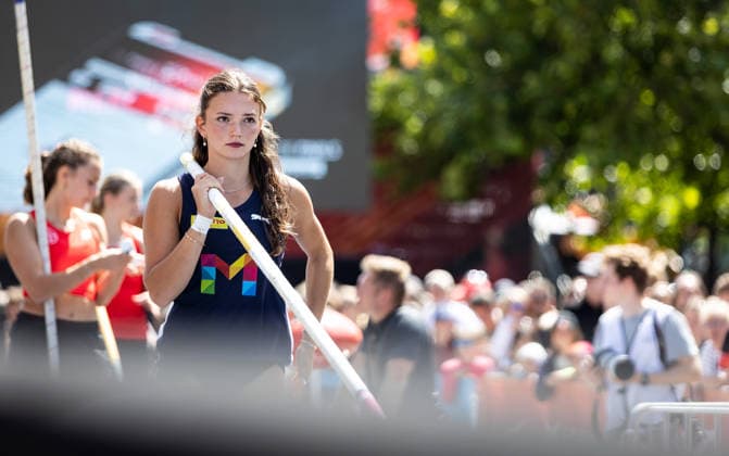 Deutsche Leichtathletik-Meisterschaften Stabhochsprung Frauen; Hannover, 24.07.2026 Lotte Gretzler (USC Mainz) im Stabhochsprung der Frauen; Deutsche Leichtathletik-Meisterschaften Stabhochsprung Frauen am 24.07.2026 auf dem Opernplatz in Hannover (Niedersachsen). *** German Track and Field Championships – Women’s Pole Vault, Hanover, July 24, 2026 Lotte Gretzler (USC Mainz) in the women’s pole vault at the German Track and Field Championships on July 24, 2026, at Opernplatz in Hanover, Lower Saxony Copyright: xBEAUTIFULxSPORTS R.xSchmittx