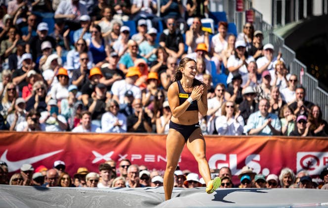 Deutsche Leichtathletik-Meisterschaften Stabhochsprung Frauen; Hannover, 24.07.2026 Freude bei Lotte Gretzler (USC Mainz) im Stabhochsprung der Frauen; Deutsche Leichtathletik-Meisterschaften Stabhochsprung Frauen am 24.07.2026 auf dem Opernplatz in Hannover (Niedersachsen). *** German Track and Field Championships – Women’s Pole Vault, Hanover, July 24, 2026: Lotte Gretzler of USC Mainz celebrates her victory in the women’s pole vault at the German Track and Field Championships on July 24, 2026, at Opernplatz in Hanover, Lower Saxony Copyright: xBEAUTIFULxSPORTS R.xSchmittx
