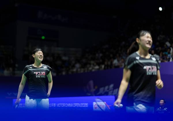 (260725) -- CHANGZHOU, July 25, 2026 -- Baek Ha Na Lee So Hee (L) react during the women s doubles semifinal match between Liu Shengshu Tan Ning of China and Baek Ha Na Lee So Hee of South Korea at the 2026 China Open badminton tournament in Changzhou, east China s Jiangsu Province, July 25, 2026. ) (SP)CHINA-CHANGZHOU-BADMINTON-CHINA OPEN-WOMEN S DOUBLES (CN) SunxFei 
