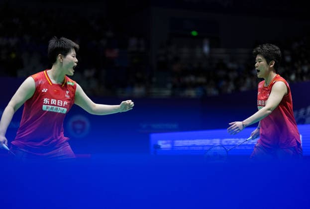 (260725) -- CHANGZHOU, July 25, 2026 -- Liu Shengshu Tan Ning (R) celebrate a point during the women s doubles semifinal match between Liu Shengshu Tan Ning of China and Baek Ha Na Lee So Hee of South Korea at the 2026 China Open badminton tournament in Changzhou, east China s Jiangsu Province, July 25, 2026. ) (SP)CHINA-CHANGZHOU-BADMINTON-CHINA OPEN-WOMEN S DOUBLES (CN) SunxFei 