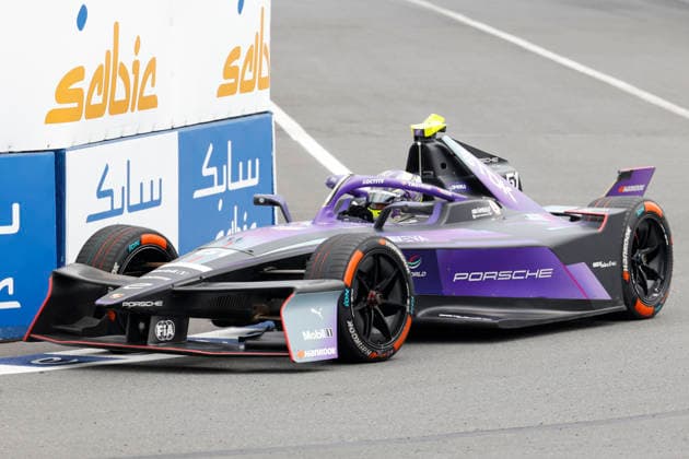 July 25, 2026, Tokyo, Japan: PORSCHE FORMULA E TEAM driver Nico Muller (51) in action during a free practice before starting the Formula E Tokyo E-Prix, round 14 of the 2025Ã¢â‚¬2026 ABB FIA Formula E World Championship, WM, Weltmeisterschaft on the temporary street circuit around the Tokyo Big Sight convention center in Tokyo. Formula E 2026: Tokyo E-Prix  - ZUMAm191 20260725_aap_m191_009 Copyright: xRodrigoxReyesxMarinx