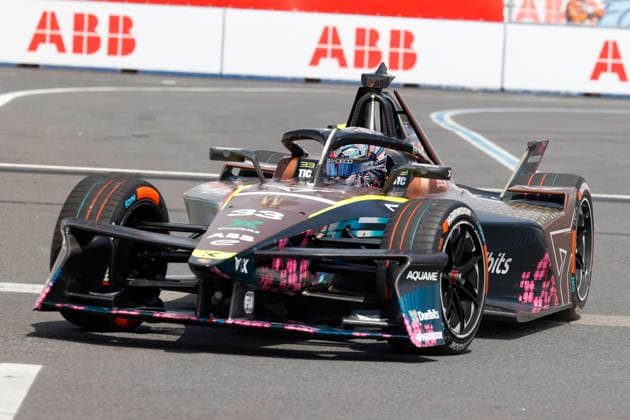 July 25, 2026, Tokyo, Japan: CUPRA KIRO driver Dan Ticktum (33) in action during a free practice before starting the Formula E Tokyo E-Prix, round 14 of the 2025Ã¢â‚¬2026 ABB FIA Formula E World Championship, WM, Weltmeisterschaft on the temporary street circuit around the Tokyo Big Sight convention center in Tokyo. Tokyo Japan - ZUMAm191 20260725_aap_m191_031 Copyright: xRodrigoxReyesxMarinx