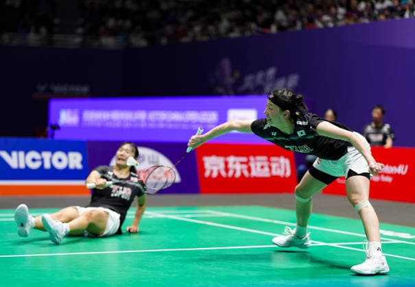 (260725) -- CHANGZHOU, July 25, 2026 -- Baek Ha Na Lee So Hee (R) compete during the women s doubles semifinal match between Liu Shengshu Tan Ning of China and Baek Ha Na Lee So Hee of South Korea at the 2026 China Open badminton tournament in Changzhou, east China s Jiangsu Province, July 25, 2026. ) (SP)CHINA-CHANGZHOU-BADMINTON-CHINA OPEN-WOMEN S DOUBLES (CN) SunxFei 