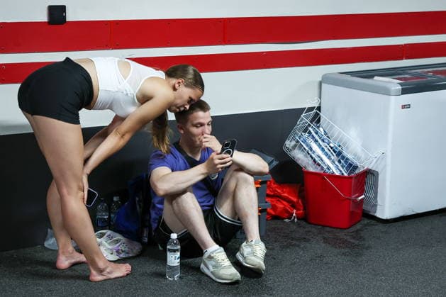 RUSSIA, YEKATERINBURG - JULY 25, 2026: Evacuated athletes who are competing in the Russian Athletics Championships are seen at Kalininets Stadium during a missile alert Russian Athletics Championships Suspended In Yekaterinburg Over Drone Attack  - ZUMAt113 20260725_zaa_t113_002 Copyright: xDonatxSorokinx