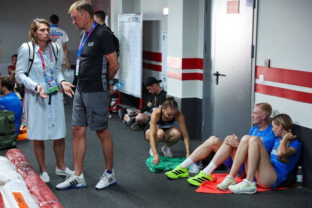 RUSSIA, YEKATERINBURG - JULY 25, 2026: Evacuated athletes who are competing in the Russian Athletics Championships are seen at Kalininets Stadium during a missile alert Russian Athletics Championships Suspended In Yekaterinburg Over Drone Attack  - ZUMAt113 20260725_zaa_t113_003 Copyright: xDonatxSorokinx