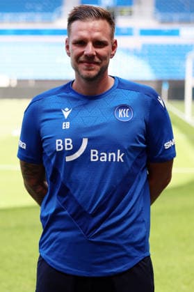 24.07.2026, xrekx, Fussball 2.Bundesliga, Karlsruher SC - Fototermin Saison 2026 27 v.l. Eduard Buxmann Co-Trainer (Karlsruher SC) (DFL DFB REGULATIONS PROHIBIT ANY USE OF PHOTOGRAPHS as IMAGE SEQUENCES and or QUASI-VIDEO) Karlsruhe *** July 24, 2026, xrekx, Soccer, 2. Bundesliga, Karlsruher SC Photo Session, 2026–27 Season, from left: Eduard Buxmann, Assistant Coach, Karlsruher SC. DFL and DFB regulations prohibit any use of photographs as image sequences and or quasi-video. Karlsruhe