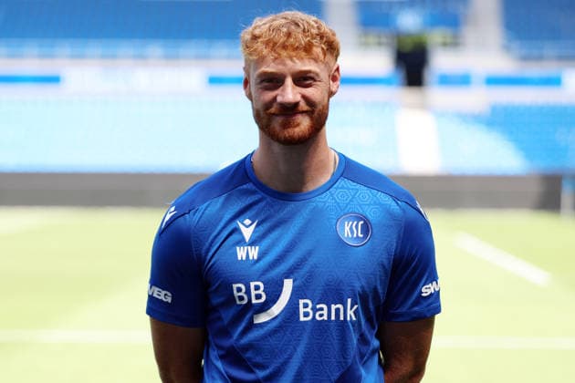 24.07.2026, xrekx, Fussball 2.Bundesliga, Karlsruher SC - Fototermin Saison 2026 27 v.l. Wendelin Wäcker Waecker Rehatrainer (Karlsruher SC) (DFL DFB REGULATIONS PROHIBIT ANY USE OF PHOTOGRAPHS as IMAGE SEQUENCES and or QUASI-VIDEO) Karlsruhe *** July 24, 2026, xrekx, Soccer 2. Bundesliga, Karlsruher SC Photo Session, 2026–27 Season, from left: Wendelin Wäcker, Waecker, Rehabilitation Coach, Karlsruher SC. DFL and DFB regulations prohibit any use of photographs as image sequences and or quasi-video. Karlsruhe
