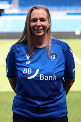 24.07.2026, xrekx, Fussball 2.Bundesliga, Karlsruher SC - Fototermin Saison 2026 27 v.l. Anja Bergheim, Physiotherapeutin (Karlsruher SC) (DFL DFB REGULATIONS PROHIBIT ANY USE OF PHOTOGRAPHS as IMAGE SEQUENCES and or QUASI-VIDEO) Karlsruhe *** July 24, 2026, xrekx, Soccer 2. Bundesliga, Karlsruher SC Photo Session, 2026–27 Season, from left: Anja Bergheim, Physical Therapist, Karlsruher SC. DFL and DFB regulations prohibit any use of photographs as image sequences and or quasi-video. Karlsruhe