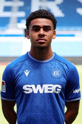 24.07.2026, xrekx, Fussball 2.Bundesliga, Karlsruher SC - Fototermin Saison 2026 27 v.l. Kevin Wiethaup (Karlsruher SC) (DFL DFB REGULATIONS PROHIBIT ANY USE OF PHOTOGRAPHS as IMAGE SEQUENCES and or QUASI-VIDEO) Karlsruhe *** July 24, 2026, xrekx, Soccer 2. Bundesliga, Karlsruher SC Photo Session, 2026–27 Season, from left: Kevin Wiethaup, Karlsruher SC. DFL and DFB regulations prohibit any use of photographs as image sequences and or quasi-video. Karlsruhe