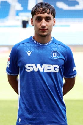 24.07.2026, xrekx, Fussball 2.Bundesliga, Karlsruher SC - Fototermin Saison 2026 27 v.l. Danyal Zor (Karlsruher SC) (DFL DFB REGULATIONS PROHIBIT ANY USE OF PHOTOGRAPHS as IMAGE SEQUENCES and or QUASI-VIDEO) Karlsruhe *** July 24, 2026, xrekx, Soccer 2. Bundesliga, Karlsruher SC Photo Op, 2026–27 Season, from left: Danyal Zor, Karlsruher SC. DFL and DFB regulations prohibit any use of photographs as image sequences and or quasi-video. Karlsruhe