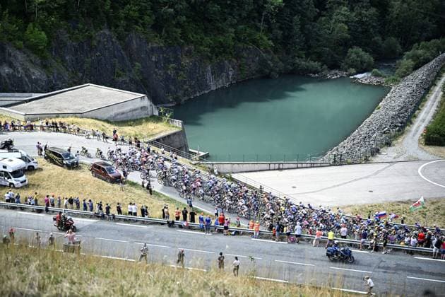 The peloton pictured at the start of stage 20 of the 2026 Tour de France cycling race, a stage of 171km Le Bourg d Oisans to Alpe d Huez, on Saturday 25 July 2026. The 113th edition of the Tour de France starts on Saturday 4 July in Barcelona, Spain, and will finish in Paris, France on the 26th of July. JASPERxJACOBS  x181996353x