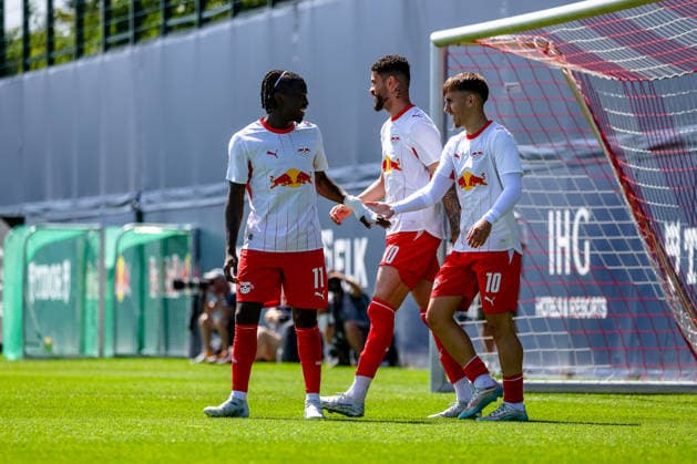 Johan Bakayoko (RB Leipzig, 11), Romulo (RB Leipzig, 40), Brajan Gruda (RB Leipzig, 10) Jubel, Torjubel, jubelt ueber Tor zum 1:0, RB Leipzig vs FC Ingolstadt, Fussball, Testspiel, Saison 2026 27, 25.07.2026,¨ RB Leipzig vs FC Ingolstadt, Fussball, Testspiel, Saison 2026 27, 25.07.2026 Leipzig *** Johan Bakayoko, RB Leipzig, 11; Romulo, RB Leipzig, 40; Brajan Gruda, RB Leipzig, 10; celebration, goal celebration, celebrating the 1-0 goal, RB Leipzig vs. FC Ingolstadt, soccer, friendly match, 2026–27 season, July 25, 2026, RB Leipzig vs. FC Ingolstadt, soccer, friendly match, 2026–27 season, July 25, 2026, Leipzig Copyright: xEibner-Pressefoto LauraxRoemerx EP_LRR