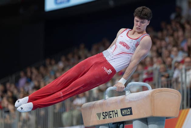 Deutsche Meisterschaften im Gerätturnen 2026, Gerätfinals Deutscher Meister beim Pauschenpferd wird Radomyr Stelmark (SC Cottbus). Deutsche Meisterschaften im Gerätturnen, Gerätfinals, am 25. Juli 2026 in der ZAG-Arena in Hannover., Hannover Niedersachsen Deutschland ZAG Arena *** 2026 German Artistic Gymnastics Championships, Apparatus Finals: Radomyr Stelmark of SC Cottbus Wins German Title on Pommel Horse German Artistic Gymnastics Championships, Apparatus Finals, on July 25, 2026, at the ZAG Arena in Hanover, Hanover, Lower Saxony, Germany, ZAG Arena