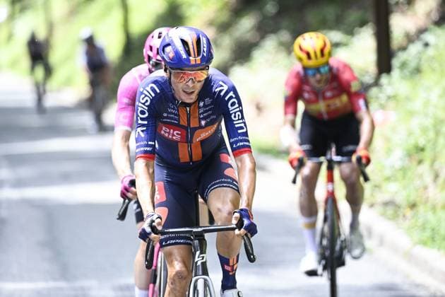 French Warren Barguil of Team Picnic PostNL pictured in action during stage 20 of the 2026 Tour de France cycling race, a stage of 171km Le Bourg d Oisans to Alpe d Huez, on Saturday 25 July 2026. The 113th edition of the Tour de France starts on Saturday 4 July in Barcelona, Spain, and will finish in Paris, France on the 26th of July. JASPERxJACOBS  x181998599x