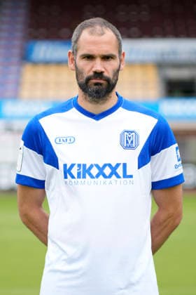 23.07.2026, Hänsch-Arena, Meppen, Spieler Simon Engelmann; SV Meppen 1912 e.V.; 3.Liga, Porträttermin 2026 2027 DFL REGULATIONS PROHIBIT ANY USE OF PHOTOGRAPHS AS IMAGE SEQUENCES AND OR QUASI-VIDEO. Meppen Niedersachsen Germany Hänsch-Arena *** July 23, 2026, Hänsch Arena, Meppen, Player Simon Engelmann, SV Meppen 1912 e.V., 3rd Division, Photo Shoot 2026–2027. DFL regulations prohibit any use of photographs as image sequences and or quasi-video. Meppen, Lower Saxony, Germany, Hänsch Arena