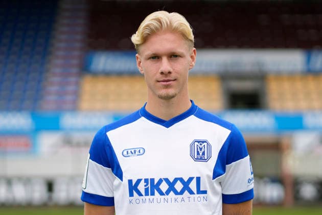 23.07.2026, Hänsch-Arena, Meppen, Spieler Luca Prasse; SV Meppen 1912 e.V.; 3.Liga, Porträttermin 2026 2027 DFL REGULATIONS PROHIBIT ANY USE OF PHOTOGRAPHS AS IMAGE SEQUENCES AND OR QUASI-VIDEO. Meppen Niedersachsen Germany Hänsch-Arena *** July 23, 2026, Hänsch Arena, Meppen, Player Luca Prasse, SV Meppen 1912 e.V., 3rd Division, Photo Shoot 2026–2027. DFL REGULATIONS PROHIBIT ANY USE OF PHOTOGRAPHS AS IMAGE SEQUENCES AND OR QUASI-VIDEO. Meppen, Lower Saxony, Germany, Hänsch Arena