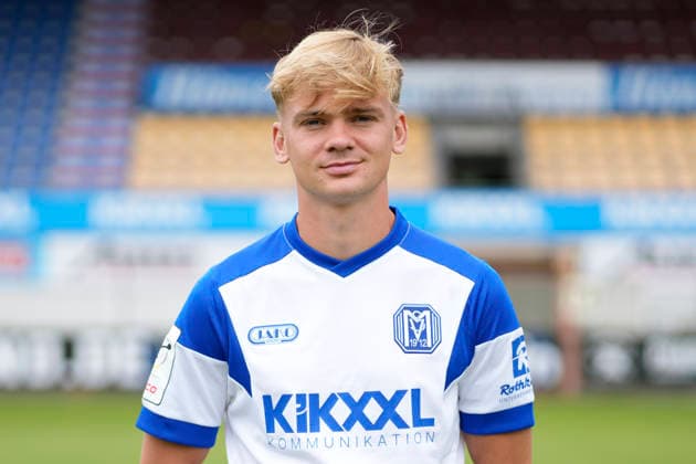 23.07.2026, Hänsch-Arena, Meppen, Spieler Dominique Domröse; SV Meppen 1912 e.V.; 3.Liga, Porträttermin 2026 2027 DFL REGULATIONS PROHIBIT ANY USE OF PHOTOGRAPHS AS IMAGE SEQUENCES AND OR QUASI-VIDEO. Meppen Niedersachsen Germany Hänsch-Arena *** July 23, 2026, Hänsch Arena, Meppen, Player Dominique Domröse, SV Meppen 1912 e.V., 3rd Division, Portrait session 2026–2027. DFL regulations prohibit any use of photographs as image sequences and or quasi-video. Meppen, Lower Saxony, Germany, Hänsch Arena