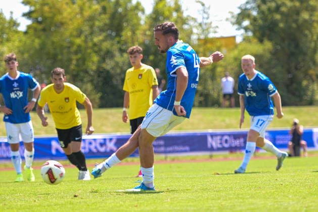 25.07.2026, Bad Wörishofen, Deutschland. Testspiel des SV Darmstadt 98 (2. Bundesliga) gegen die SG Sonnenhof Großaspach (3. Liga). Lance Duijvestijn (SV Darmstadt 98) *** July 25, 2026, Bad Wörishofen, Germany: Friendly match between SV Darmstadt 98 (2. Bundesliga) and SG Sonnenhof Großaspach (3. Liga); Lance Duijvestijn, SV Darmstadt 98