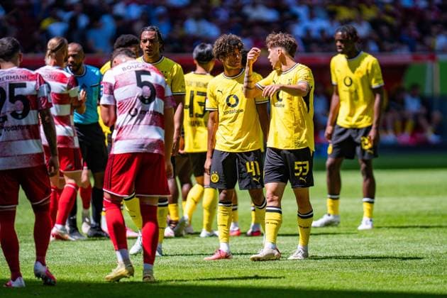 Testspiel, Bundesliga, Fortuna Düsseldorf vs. Borussia Dortmund, 25.07.2026 in der Merkur Arena Filippo Mane Mathis Albert Jan Luca Riedl *** Friendly Match, Bundesliga, Fortuna Düsseldorf vs. Borussia Dortmund, July 25, 2026, at Merkur Arena: Filippo Mane, Mathis Albert, Jan Luca Riedl Copyright: xBahhoxKarax
