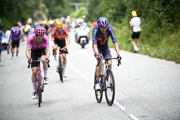 French Warren Barguil of Team Picnic PostNL pictured in action during stage 20 of the 2026 Tour de France cycling race, a stage of 171km Le Bourg d Oisans to Alpe d Huez, on Saturday 25 July 2026. The 113th edition of the Tour de France starts on Saturday 4 July in Barcelona, Spain, and will finish in Paris, France on the 26th of July. JASPERxJACOBS  x181999517x