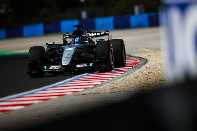 F1 - HUNGARIAN GRAND PRIX 2026 63 RUSSELL George (gbr), Mercedes AMG F1 Team W17, action during the Formula 1 Hungarian Grand Prix 2026, 11th round of the 2026 Formula One World Championship, WM, Weltmeisterschaft from July 24 to 26, 2026 on the Hungaroring, in Mogyorod near Budapest, Hungary -  Copyright: xXavixBonillax